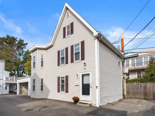 4 Dean Way, South Boston, MA 02127