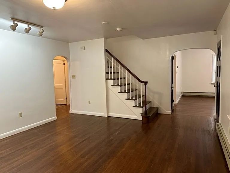 704 Hogestown Rd — Photo 3
