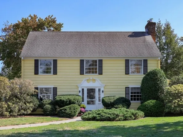 131 Clifton Street, Westfield Town, NJ 07090