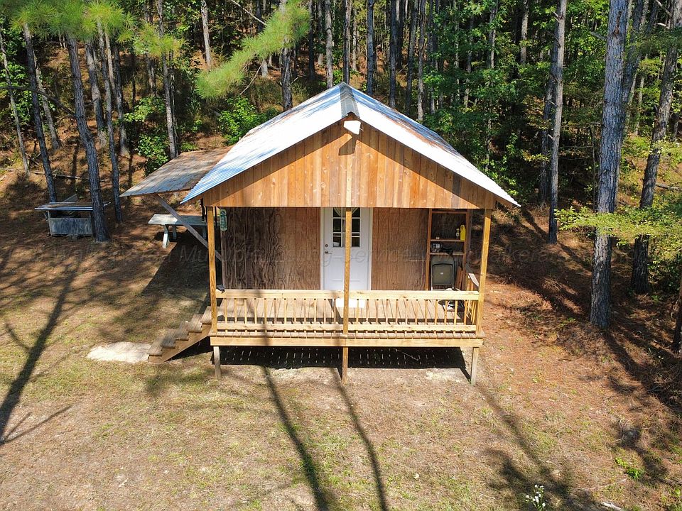 1st image of 275 Pendley Creek Rd