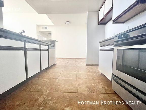 3rd image of 943 N Serrano Ave #216A