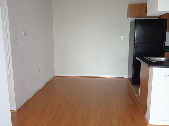 5th image of 19603 Galway Bay Cir APT 403