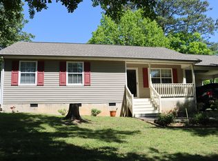2437 S Riverbend Rd, Dalton, GA 30721