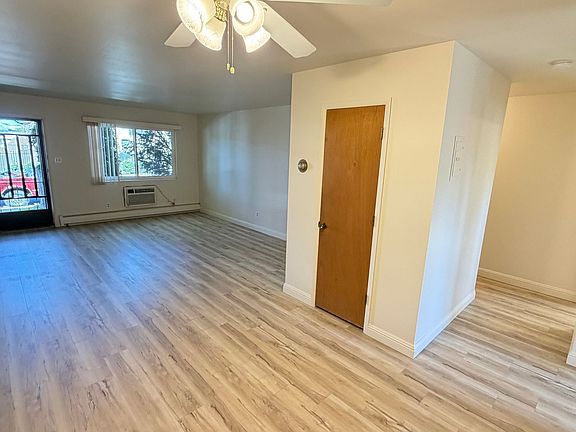 4th image of 1100 Harvard Way #1102