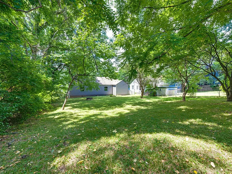 1421 Janie Ave — Photo 30