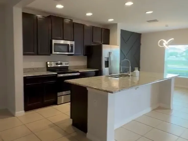 314 Annabelle Way — Photo 5