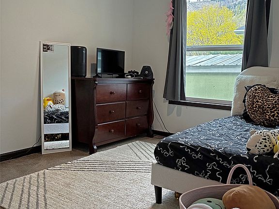 5th image of 1105 Haaglund Dr