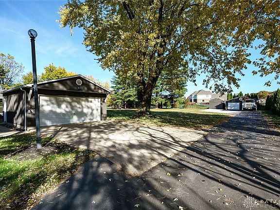 5th image of 9550 Paragon Rd