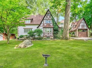 26 Mountain Rd, Wayne, NJ 07470