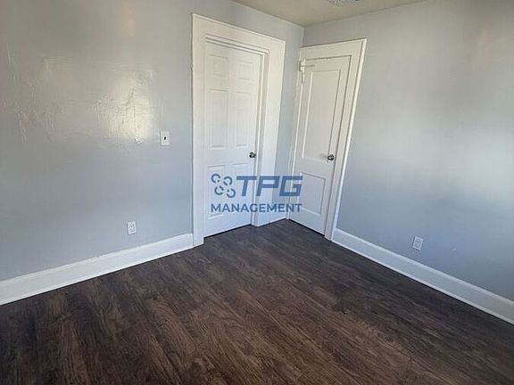 4th image of 134 Dewey St Floor 3