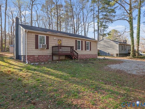 2nd image of 21104 Matoaca Rd