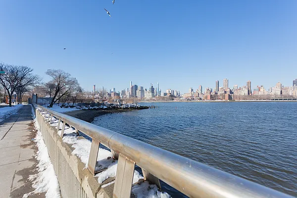 Sold by Keller Williams Realty Landmark II | media 29