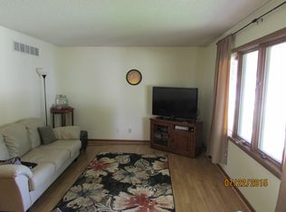 322 S West St, Colfax, IA 50054