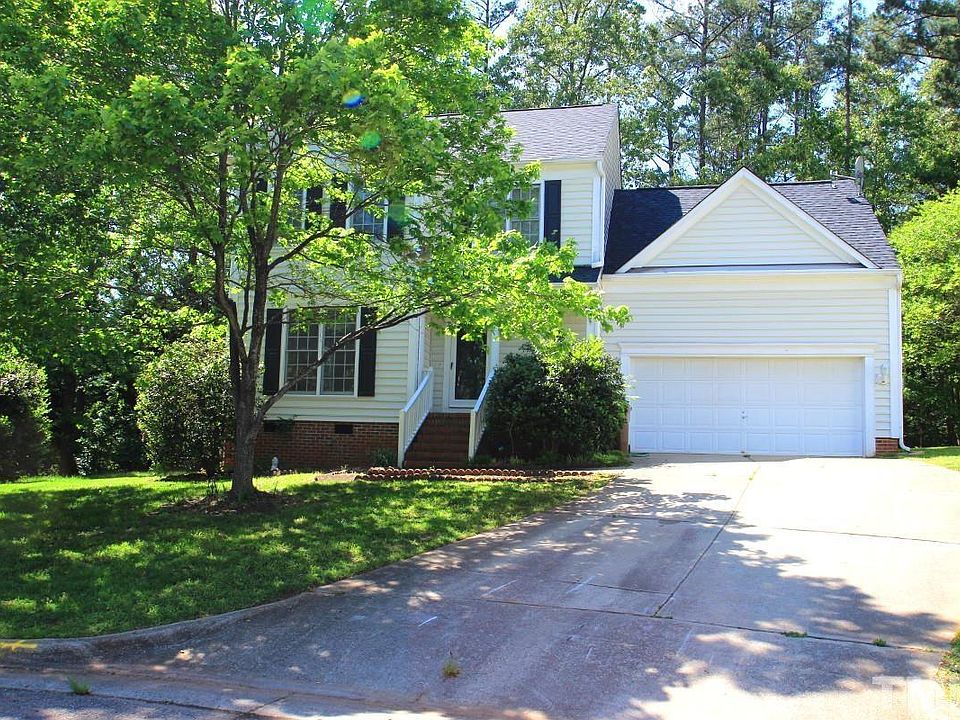 1st image of 208 Ashley Brook Ct