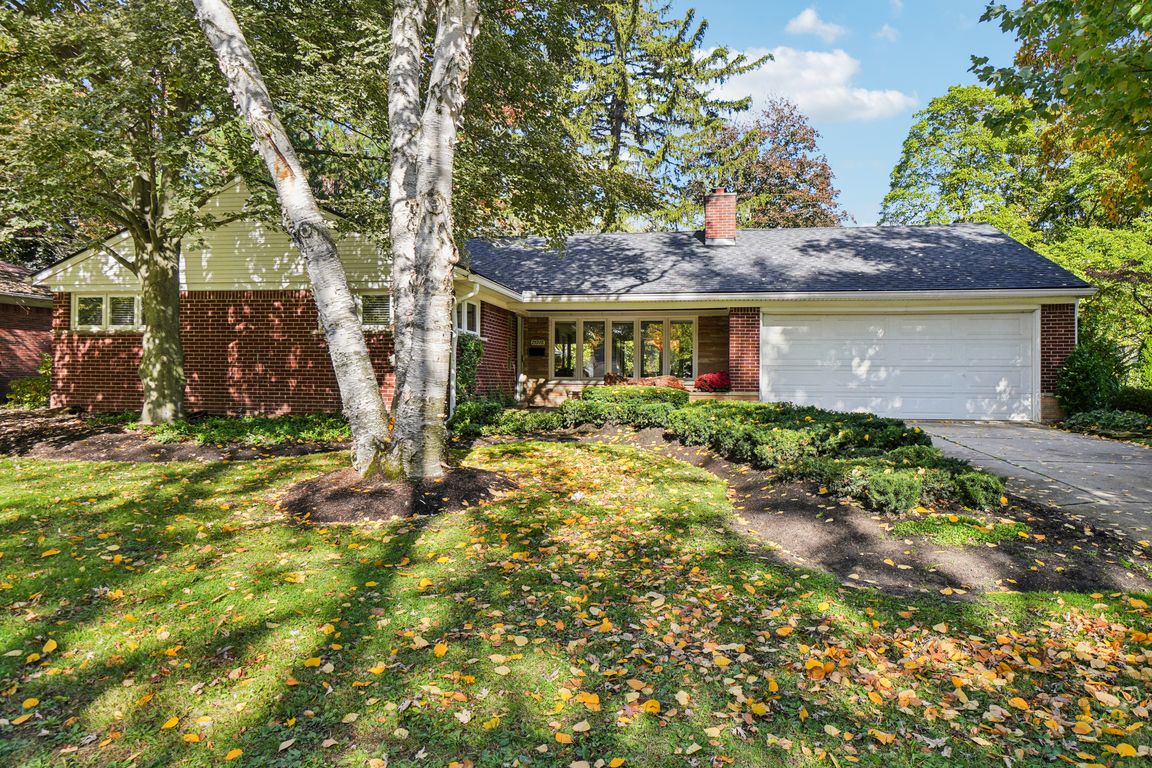 Lauderdale Ave-S2210-001.jpg