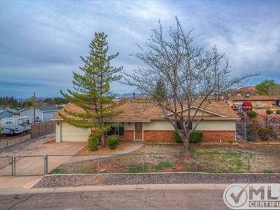 237 Redrock Dr, Washington, UT, 84780