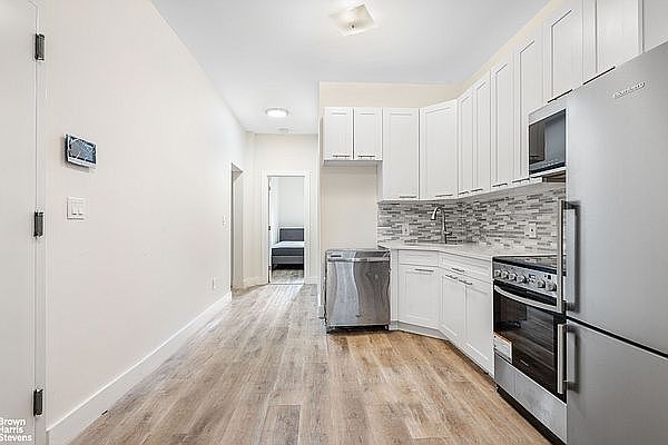 1st image of 212 Edgecombe Ave #1