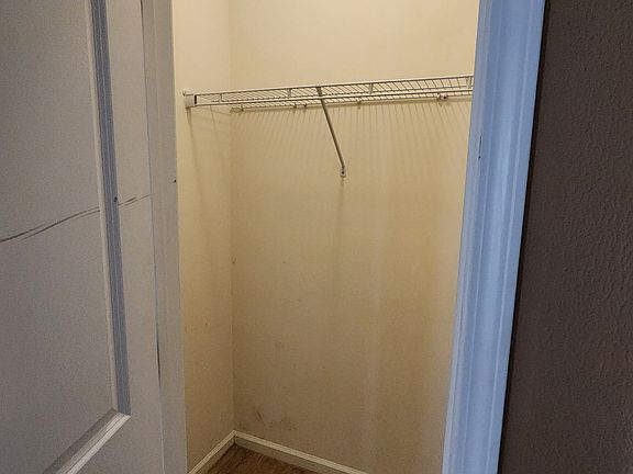 4th image of 803 Blanche Ave Unit 2