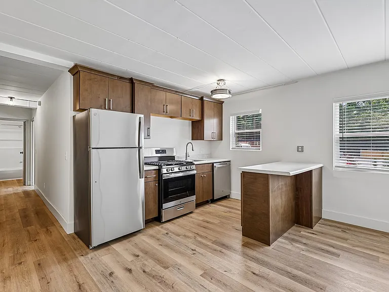 The Glengate Apartments — Photo 2
