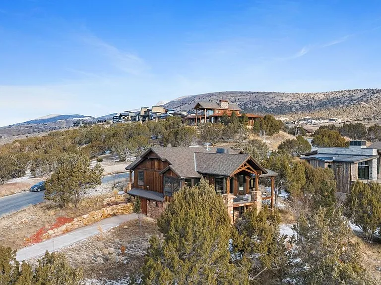 688 N Explorer Peak Dr — Photo 56