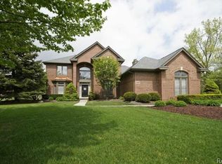 12475 Glenview Ct, Plymouth, MI 48170