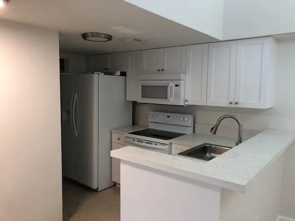 7135 NW 179th St APT 209, Hialeah, FL 33015