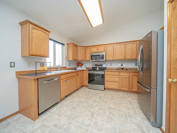 5th image of 8417 E Bull Pine Ln