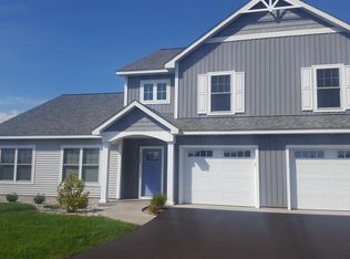 6064 Gray Ridge Trl, Traverse City, MI 49684