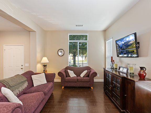 4th image of 26042 Manzanita St