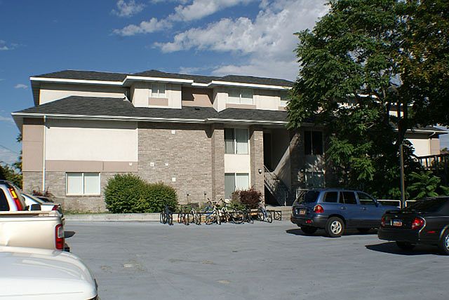 Building Photo 3