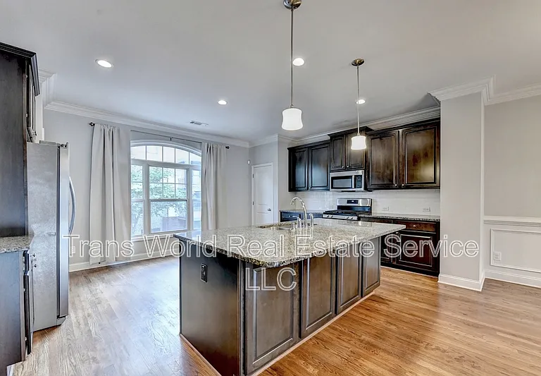 4648 Pine St SE — Photo 5