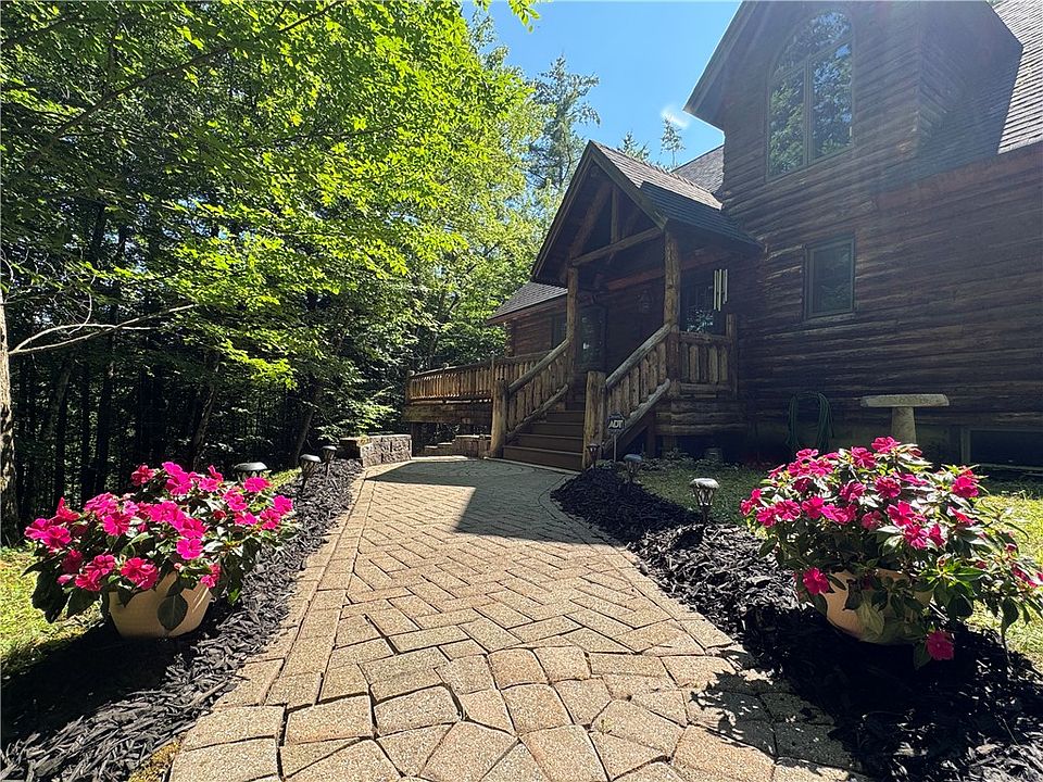 1st image of 829 Gifford Hill Rd