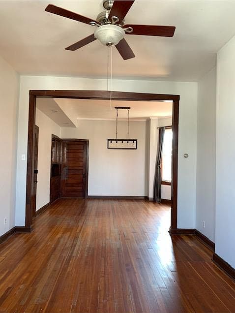 1st image of 2341 W Dickens Ave