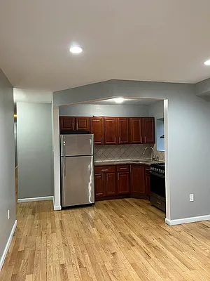 Rented by DV Allen Real Estate Services | media 2