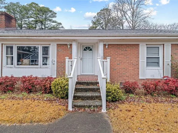 2504 Drum Creek Rd, Chesapeake, VA 23321