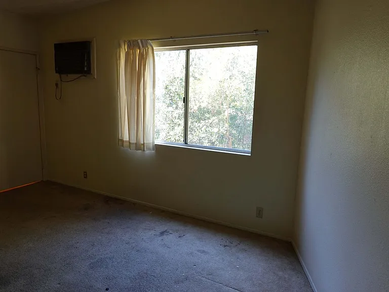 4609 Ellenwood Dr — Photo 6