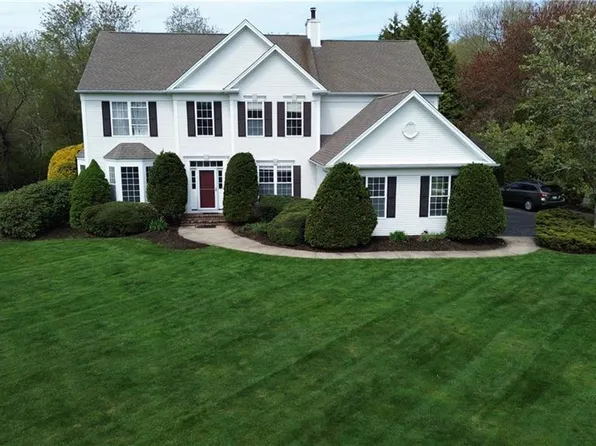 14 Day Lily Cir, South Kingstown, RI 02879