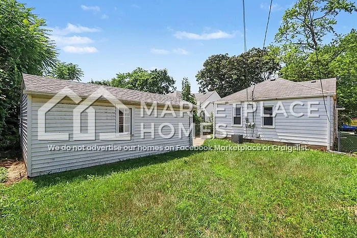 17326 Garfield — Photo 18