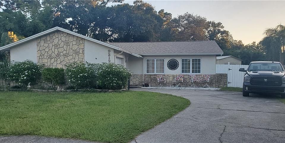1st image of 9212 92nd Ave