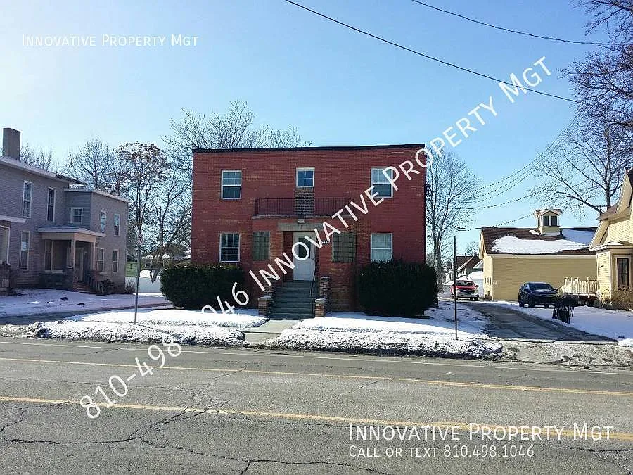 712 S Grand Traverse St APT 4 photo 1