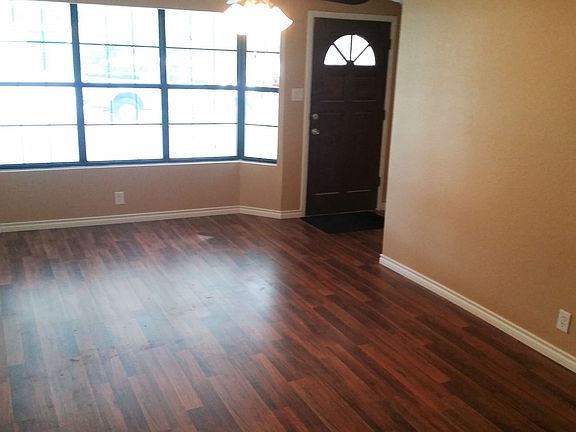 3rd image of 707 S 6th St