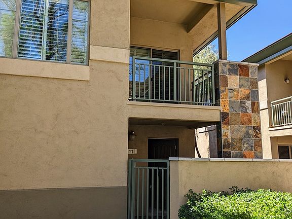 5th image of 815 E Rose Ln Unit 111