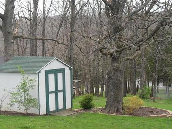 4th image of 105 Cedar Park Ln