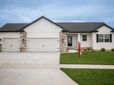 2700 Royal Oak Ridge Rd, Marion, IA, 52302