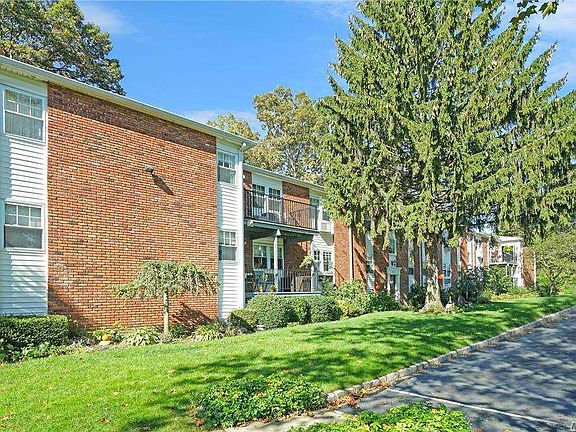 3rd image of 144 Church St APT 1B