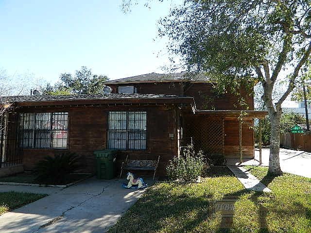 1st image of 458 E Rodriguez Ave