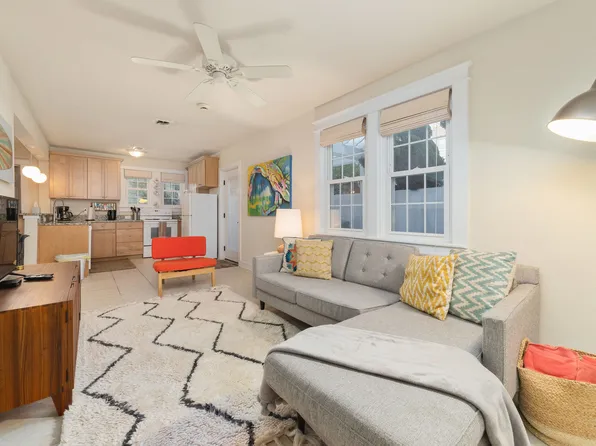 107 68th St #B, Virginia Beach, VA 23451