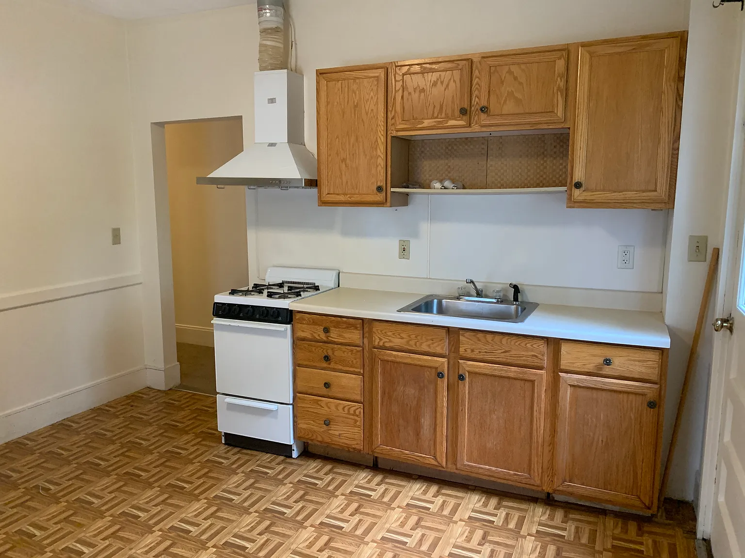1 bed, 700 sqft, $1,700 — Photo 1