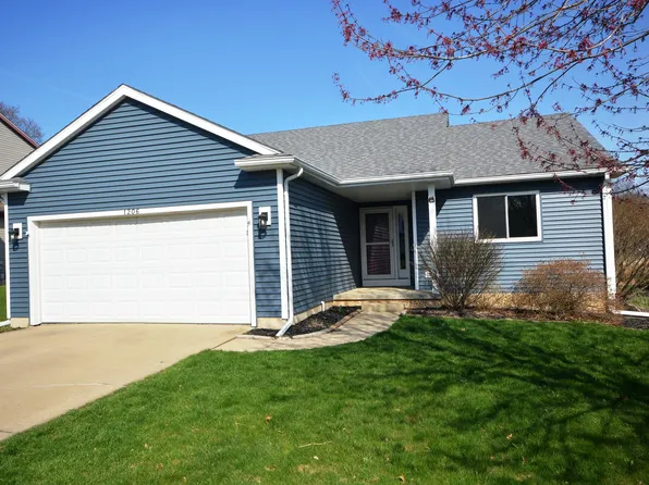 1206 Comstock Dr, Marshall, MI 49068