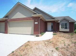112 Kingsway, Hesston, KS 67062